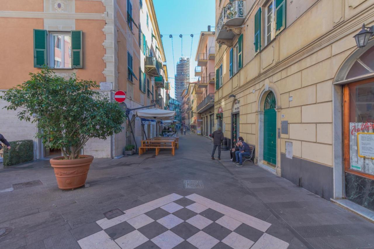 Casa Di Ale E Fra Comoda In Centro E A Pochi Passi Dalla Spiaggia Rapallo Exterior foto